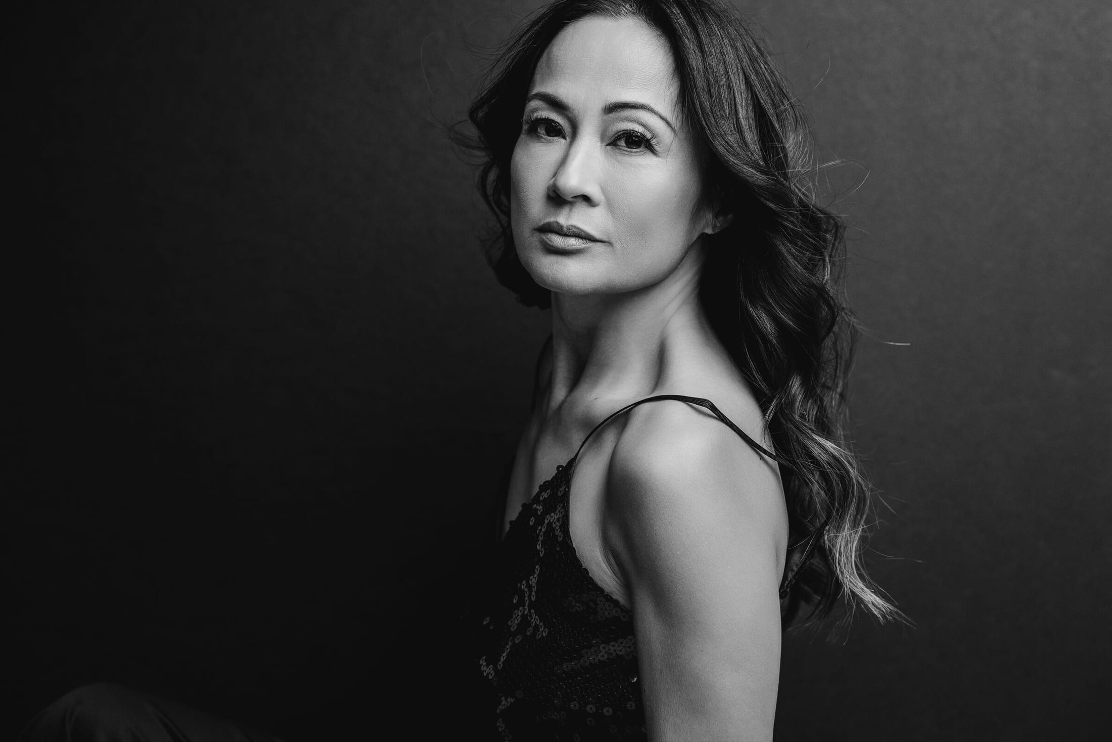 ICONIC Experience 40+ Boise — black-and-white editorial portrait of a woman over 40 by J. Renée Studios